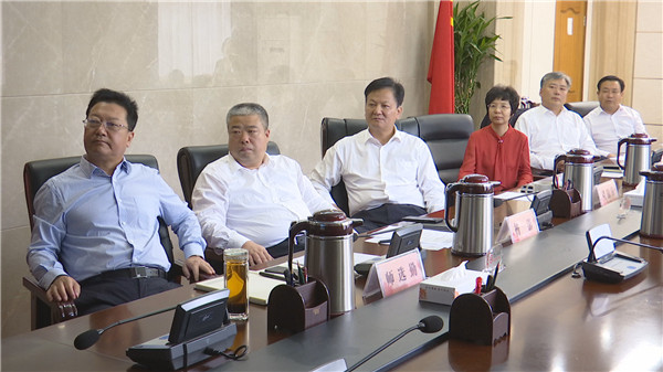 1569935181220919.jpg 市委看阅兵033ED147BEE-499F-44DC-9D08-3AD4BB17C0E5V1.jpg