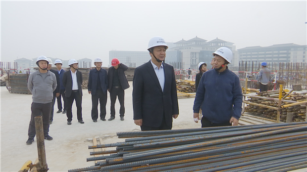 1571831807970316.bmp 褚书记 调研 绿地 十四运场馆0088E184AAE-A762-4FC2-BC48-F6CA99A12753V1.bmp